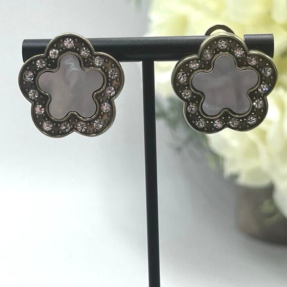 Heidi Daus Vintage Omega Clip Mother of Pearl Pierced Halo Clover Earrings - Picture 2 of 8